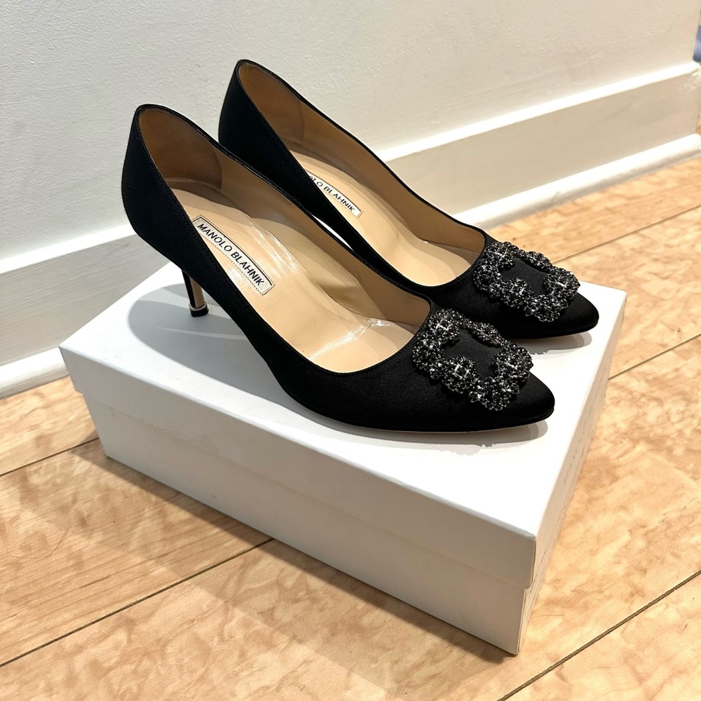 Manolo Blahnik Hangisi 70 size 39EU